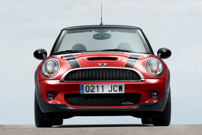 Mini Convertible photo 36