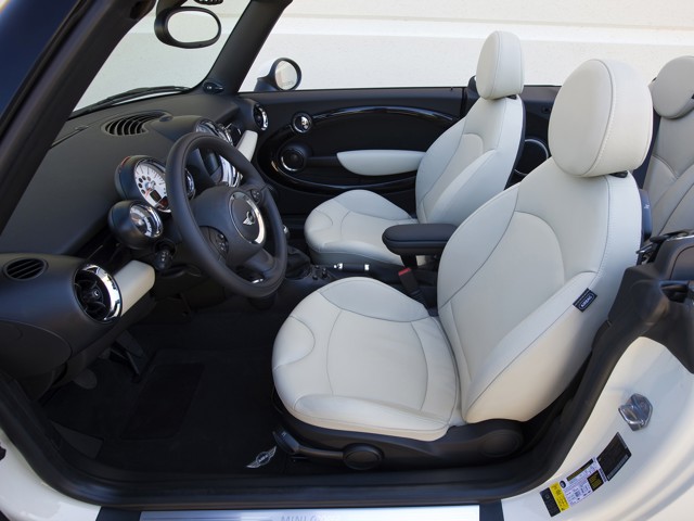 Mini Convertible photo 91