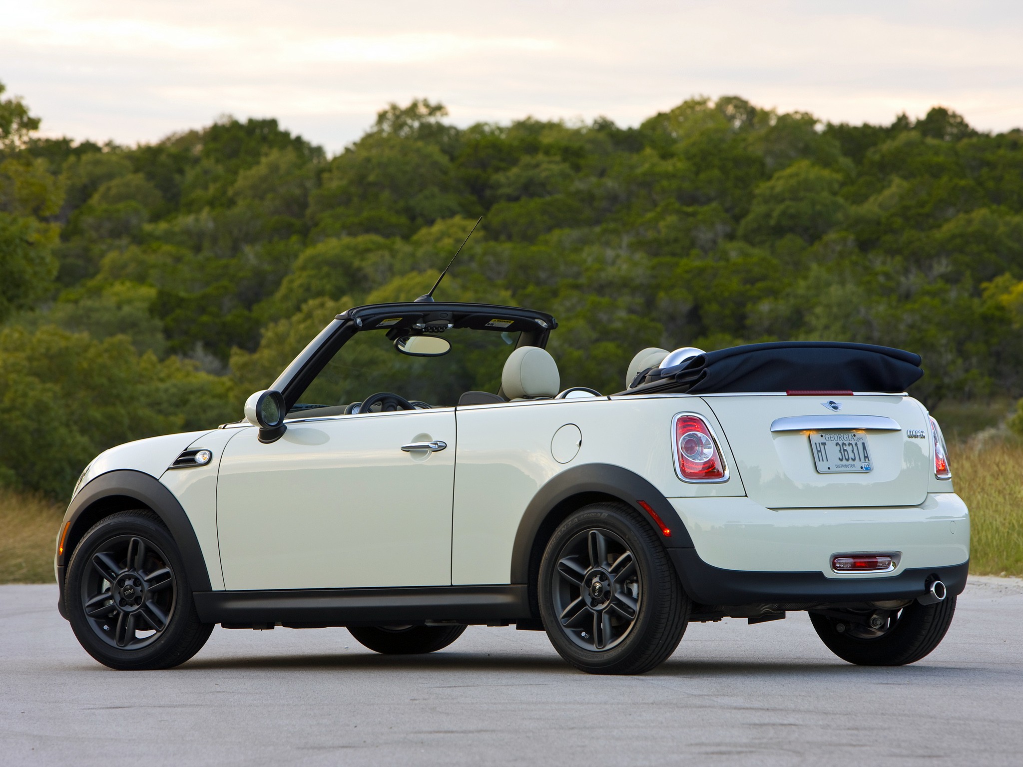 Mini Convertible photo 46