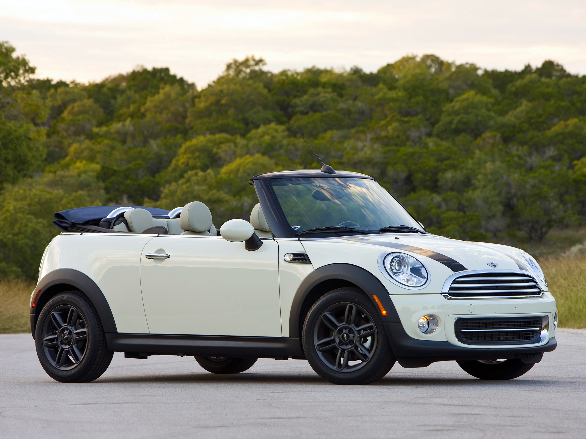 Mini Convertible photo 47