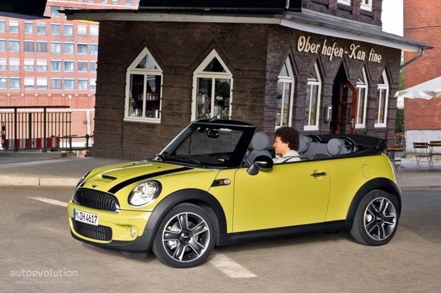 Mini Convertible photo 3