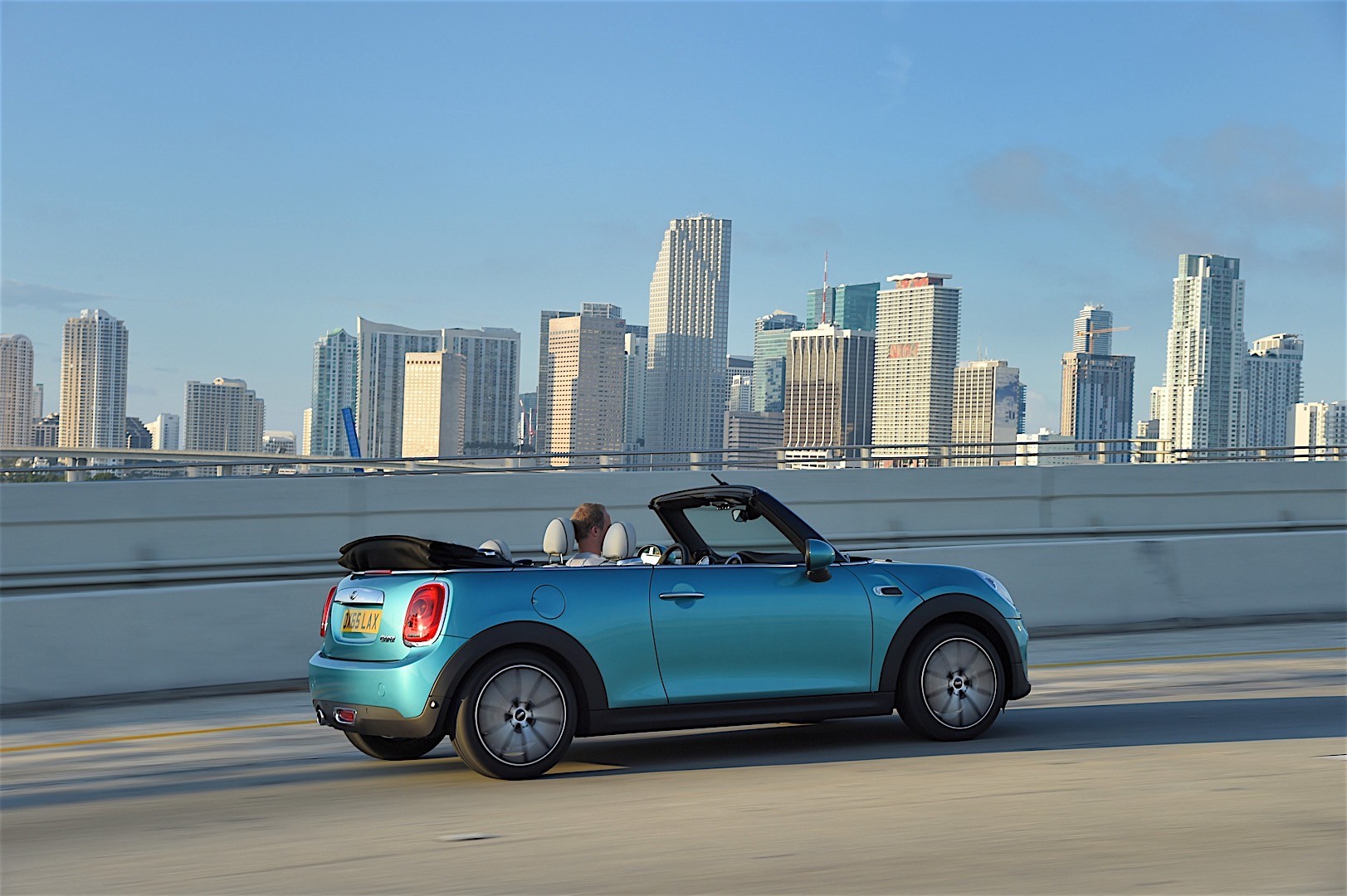 Mini Convertible photo 21