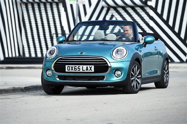 Mini Convertible photo 41