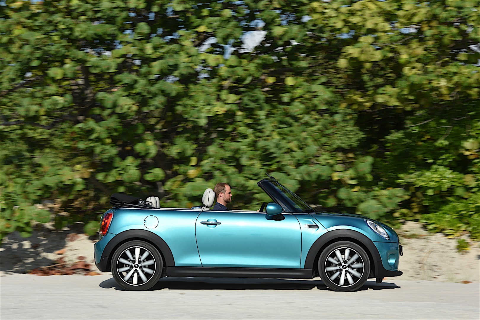 Mini Convertible photo 64