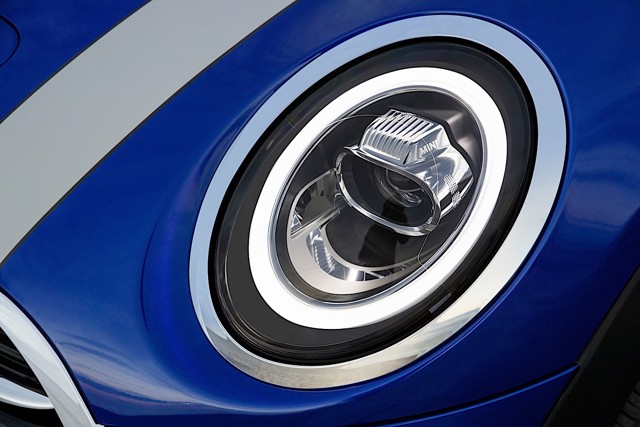 Mini Convertible photo 13