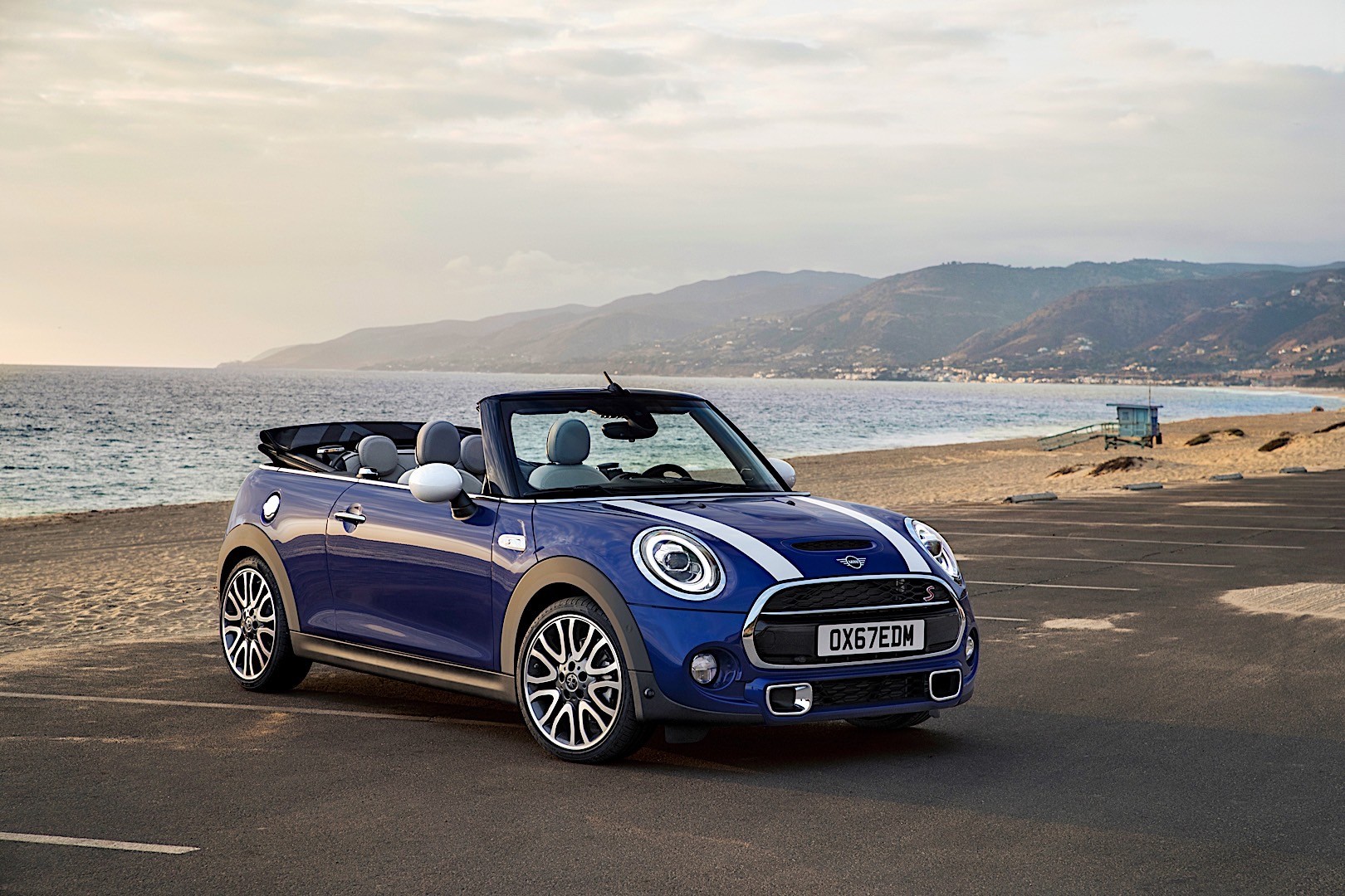 Mini Convertible photo 18