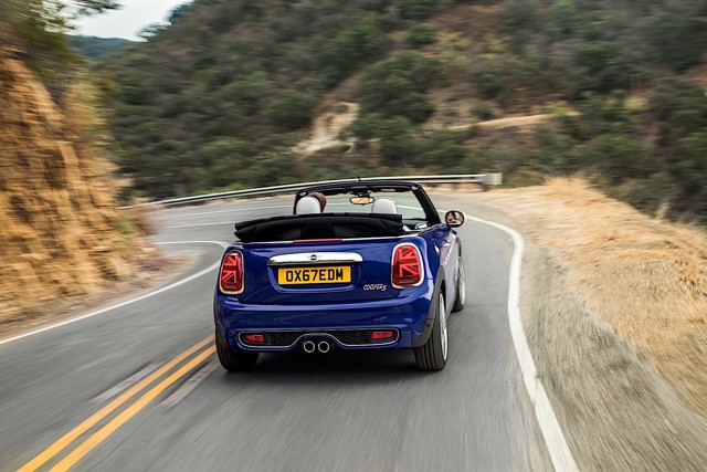Mini Convertible photo 20