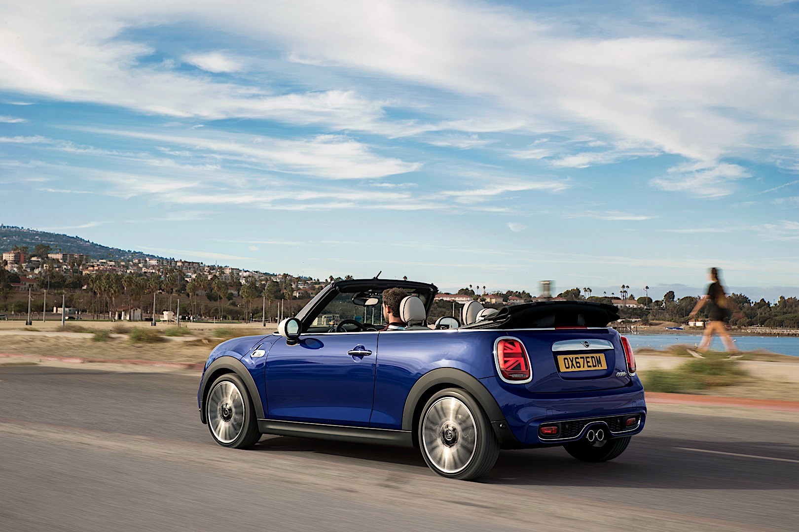 Mini Convertible photo 31
