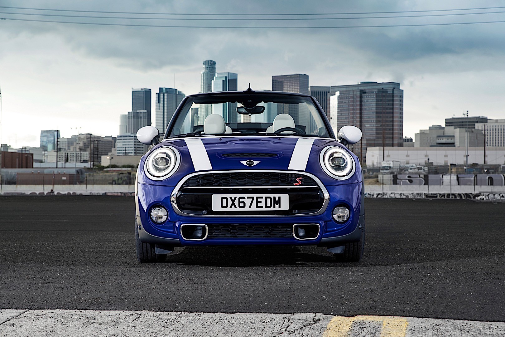 Mini Convertible photo 38