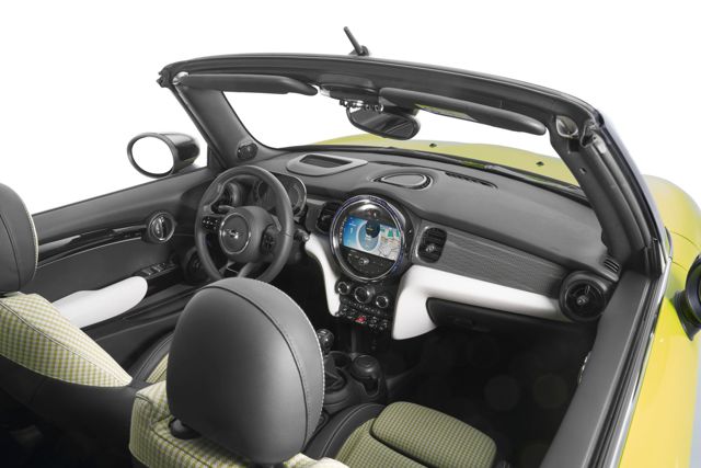 Mini Convertible photo 152