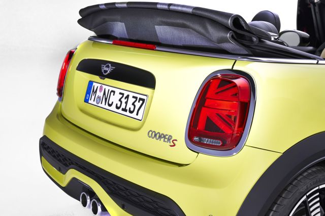 Mini Convertible photo 5