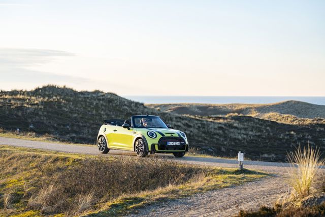 Mini Convertible photo 94