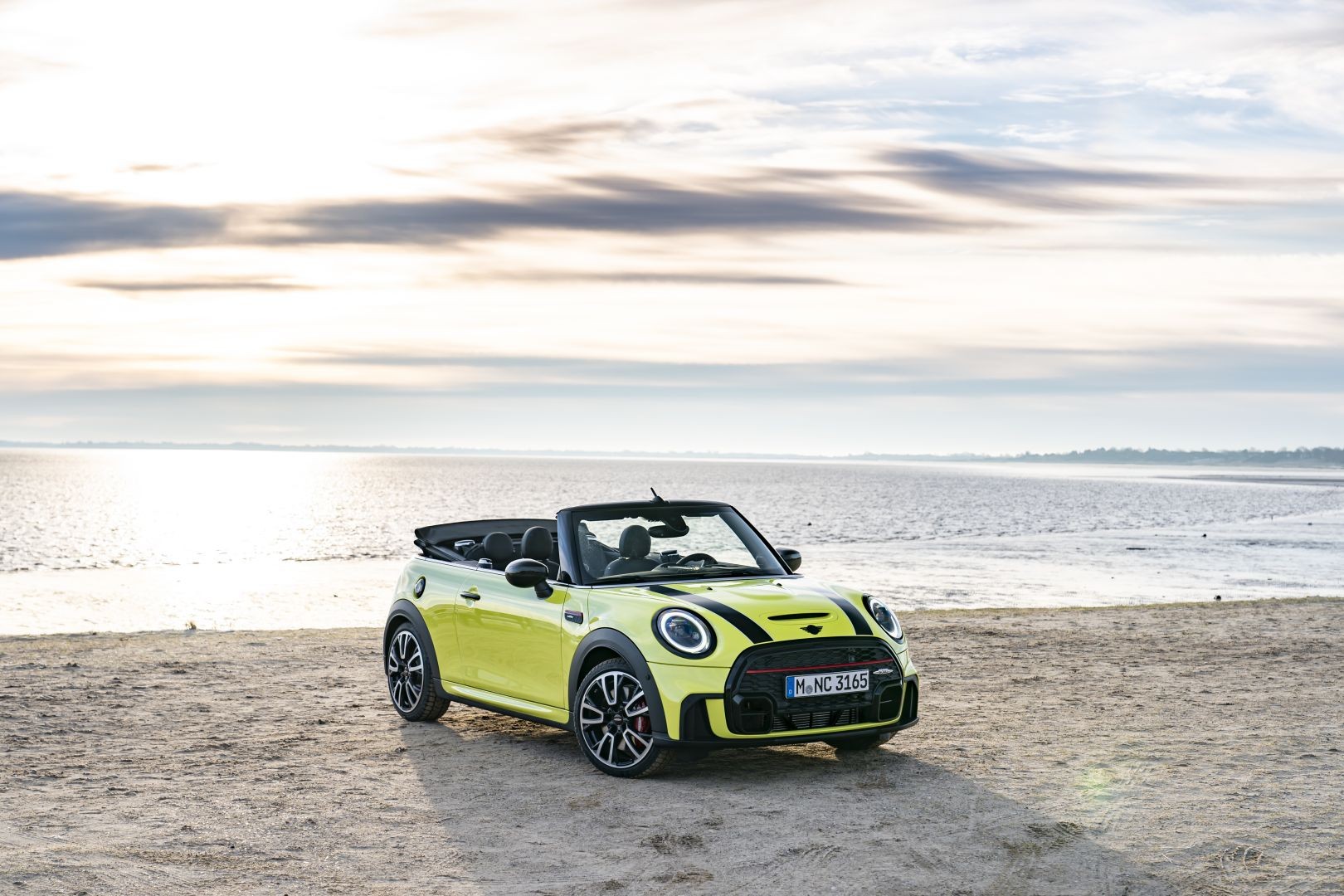 Mini Convertible photo 102