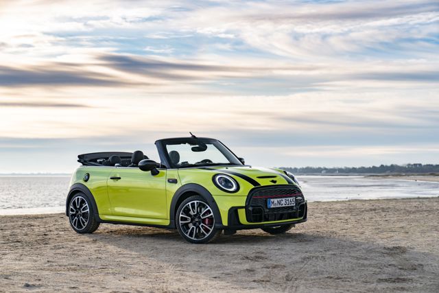 Mini Convertible photo 103