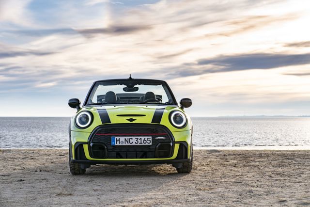 Mini Convertible photo 104