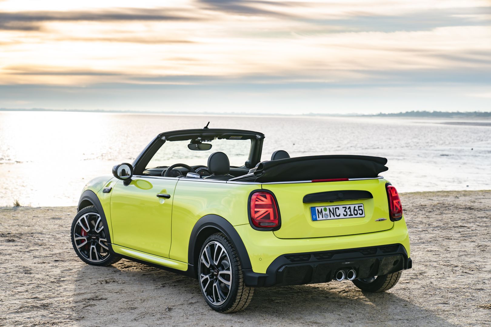 Mini Convertible photo 107