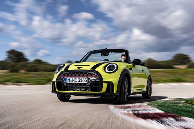 Mini Convertible photo 116