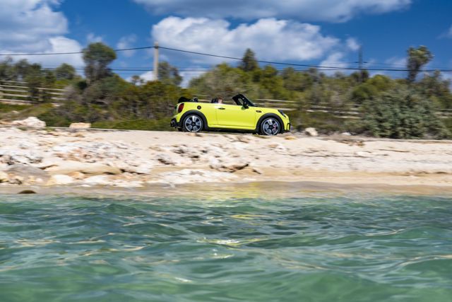 Mini Convertible photo 129