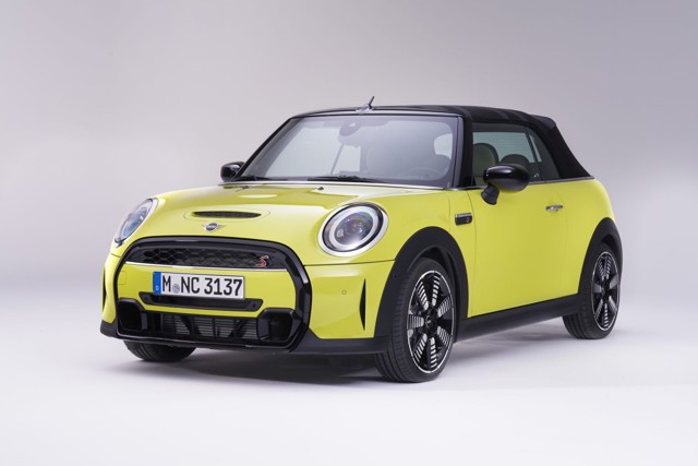 Mini Convertible photo 16
