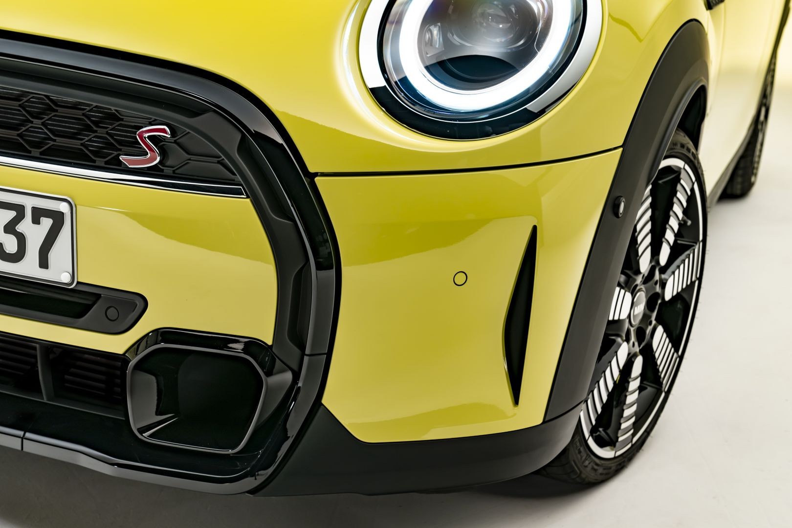 Mini Convertible photo 40