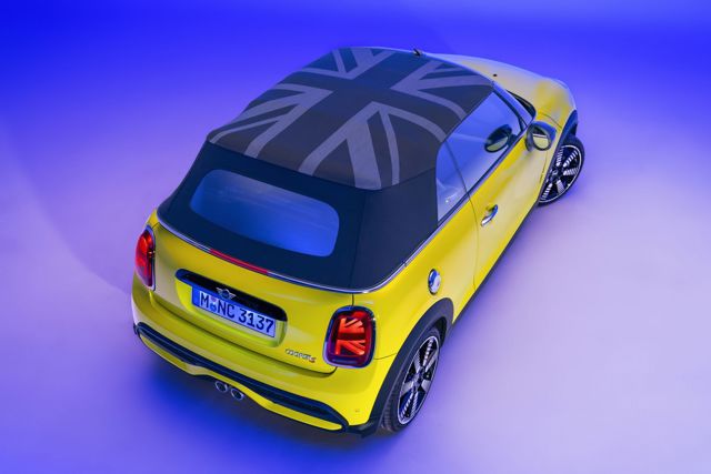 Mini Convertible photo 41