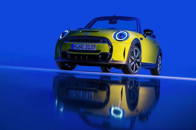 Mini Convertible photo 45