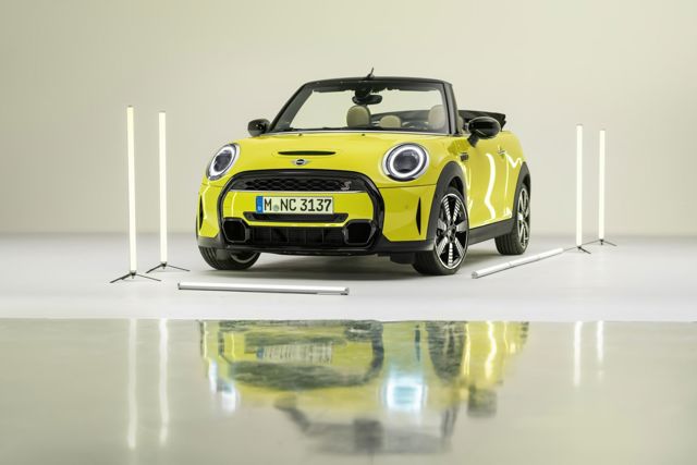 Mini Convertible photo 46