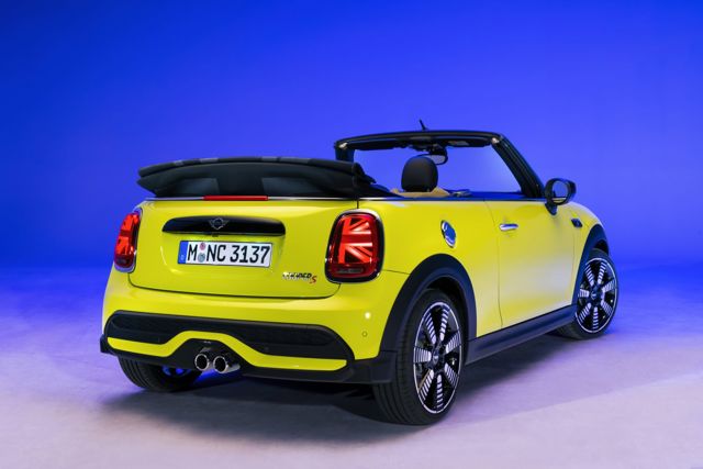 Mini Convertible photo 48