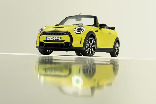 Mini Convertible photo 51