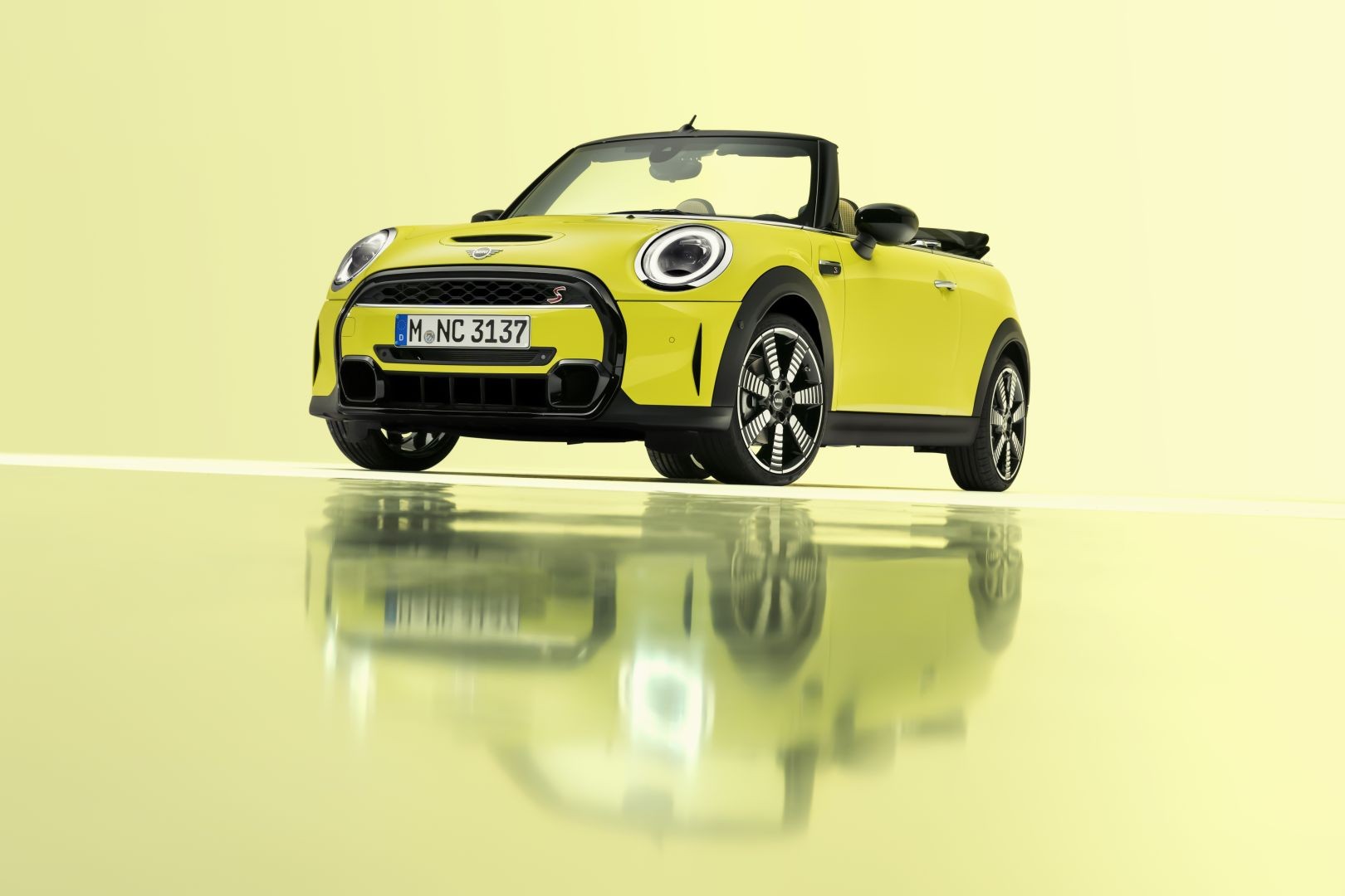 Mini Convertible photo 52