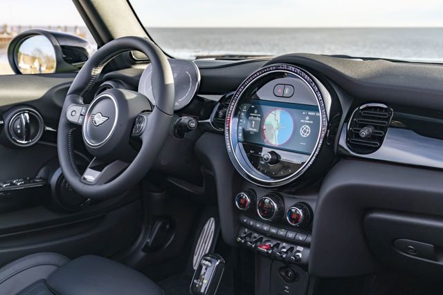 Mini Convertible photo 159
