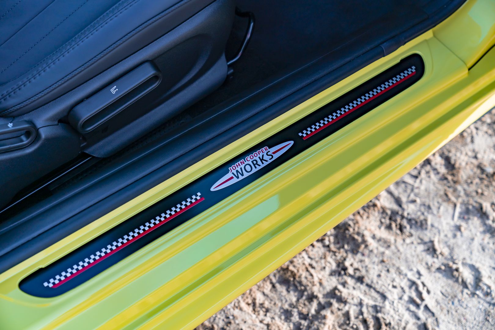 Mini Convertible photo 161