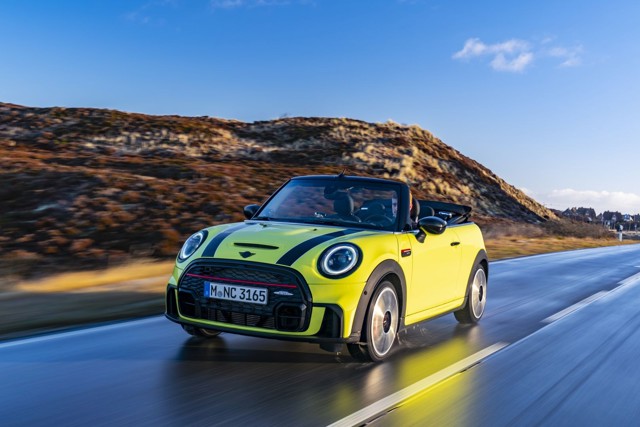 Mini Convertible photo 55