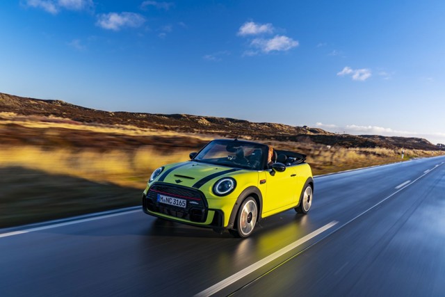Mini Convertible photo 58