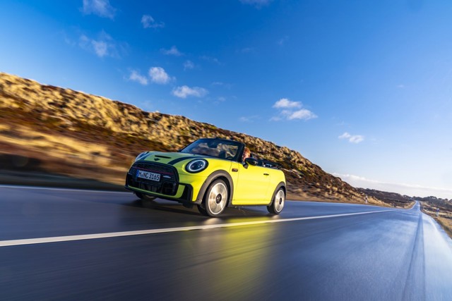 Mini Convertible photo 59