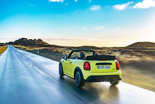 Mini Convertible photo 73
