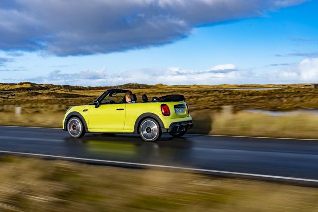 Mini Convertible photo 78