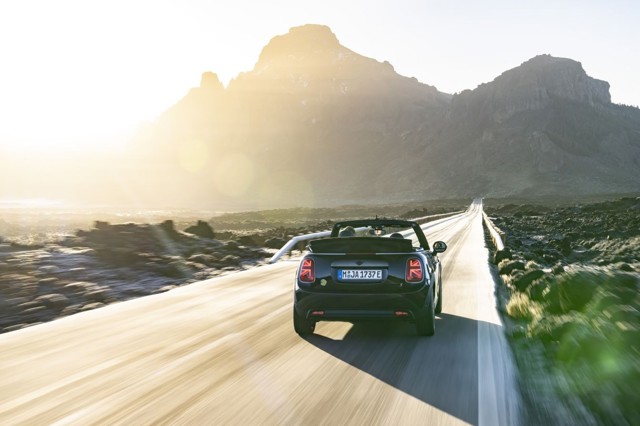 Mini Convertible photo 76