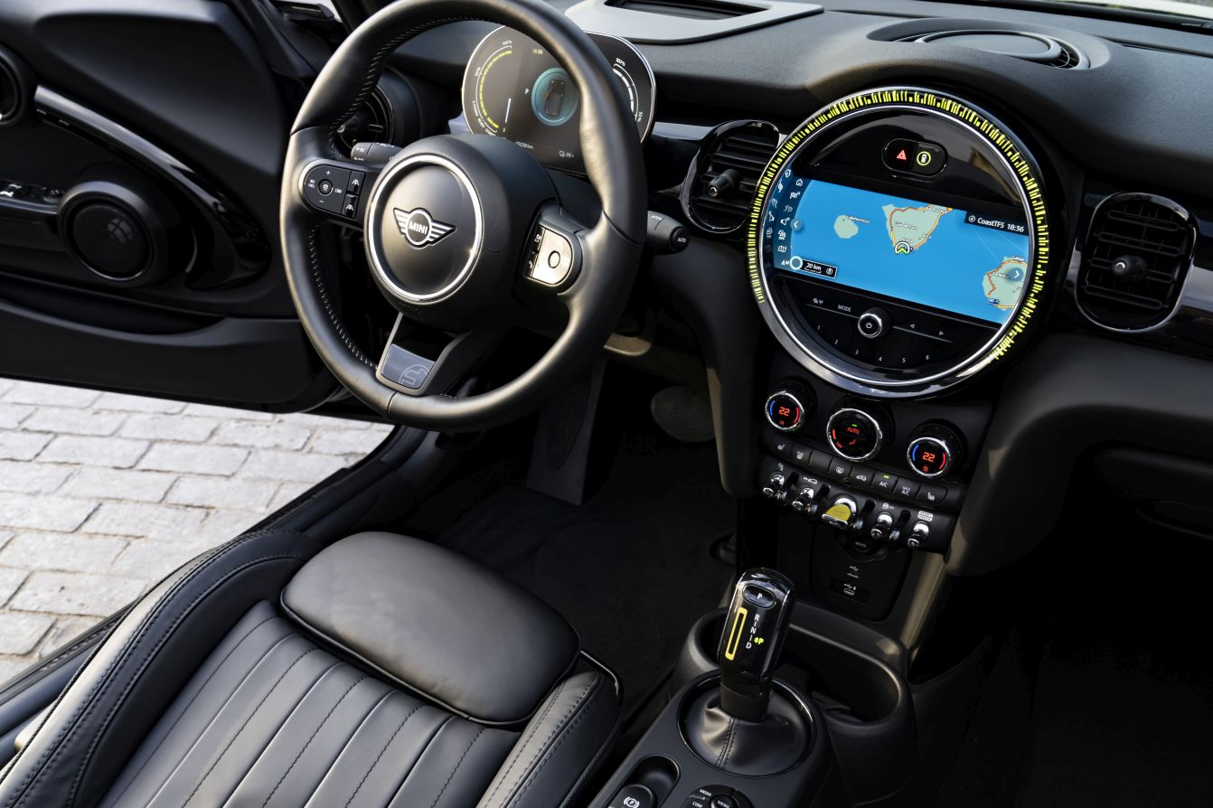 Mini Convertible photo 231