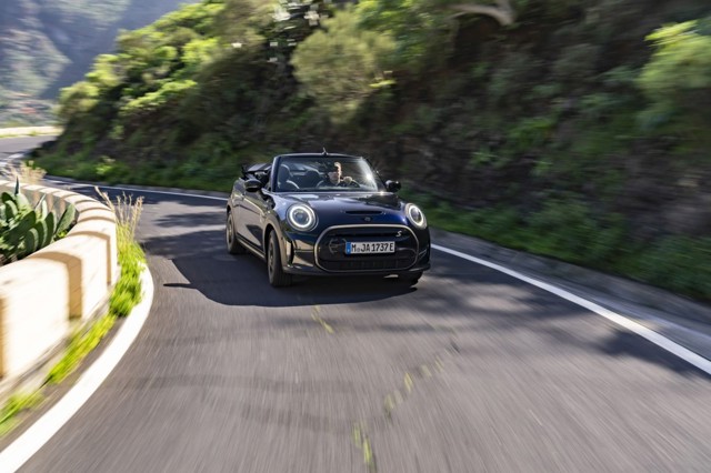 Mini Convertible photo 84