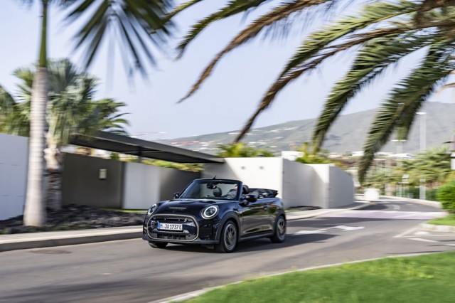 Mini Convertible photo 91