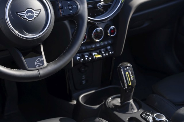 Mini Convertible photo 232
