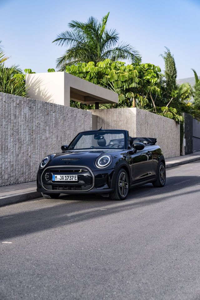 Mini Convertible photo 96