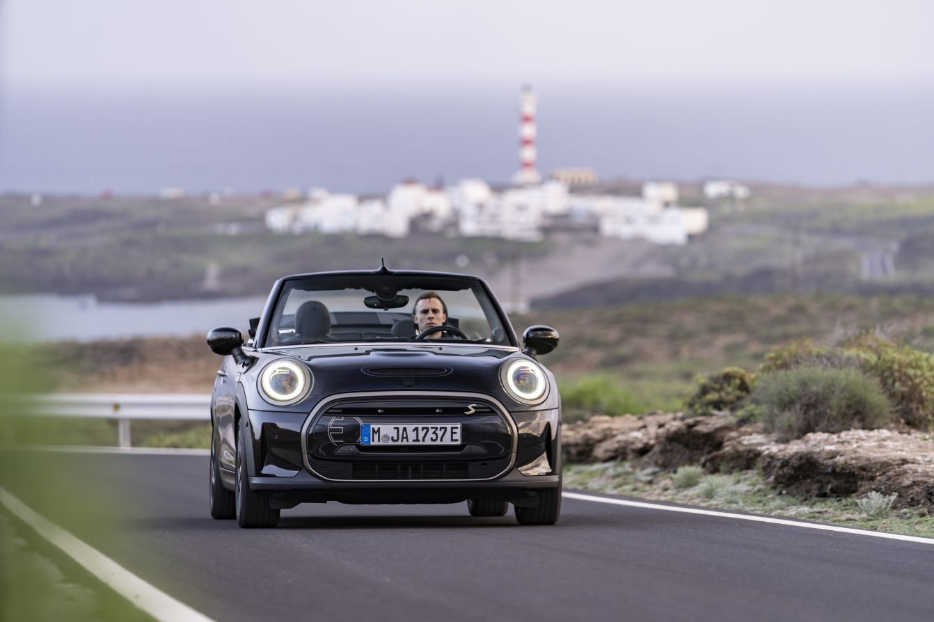 Mini Convertible photo 116