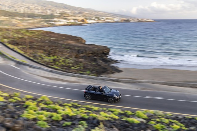 Mini Convertible photo 121