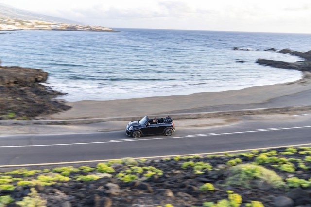 Mini Convertible photo 125