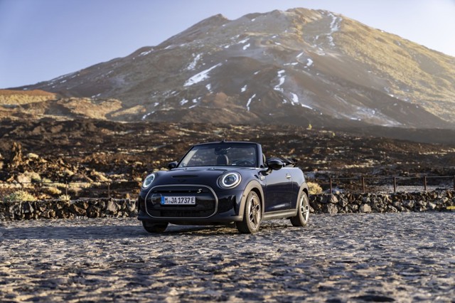 Mini Convertible photo 129