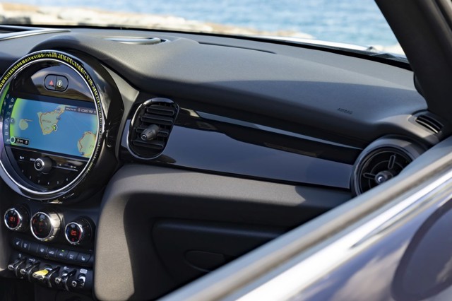 Mini Convertible photo 236