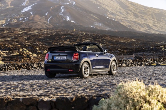 Mini Convertible photo 143