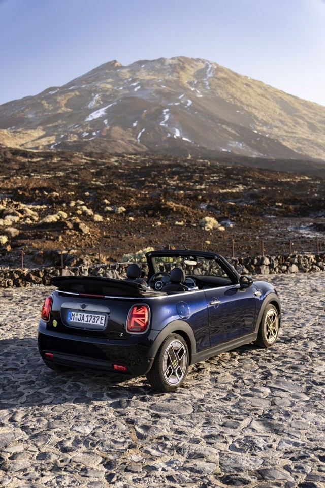 Mini Convertible photo 145
